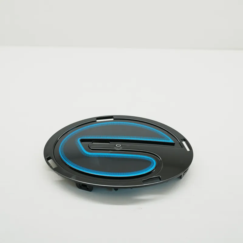 car emblem manufacturer